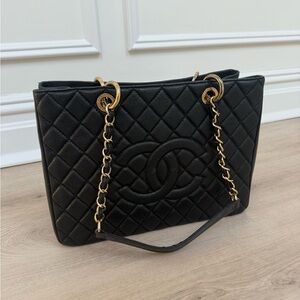 Chanel Black Quilted Caviar Leather Tote – Gold Hardware – Vintage